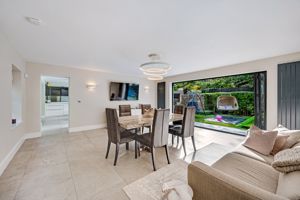 Photo 16- click for photo gallery